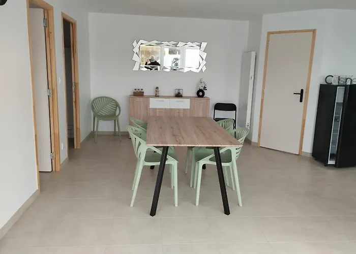 Maison De A La * Creances